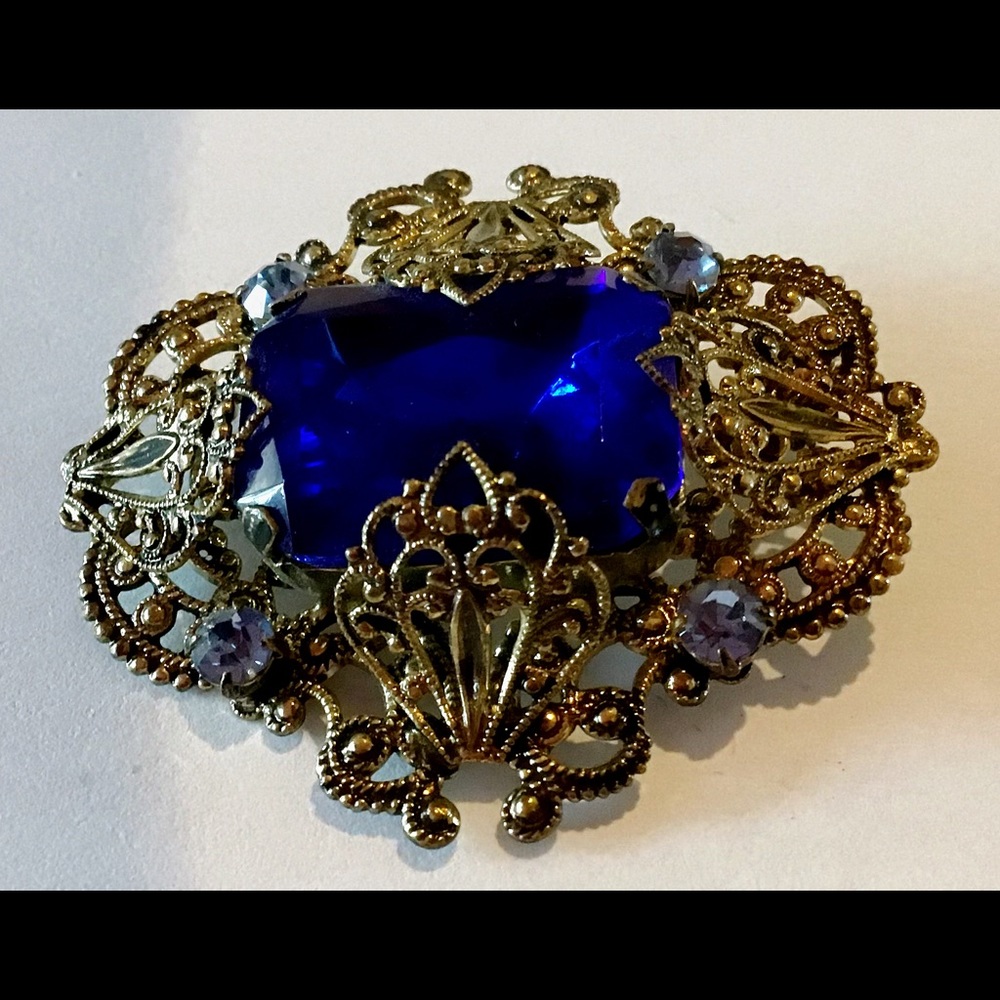 Blue crystal pin brooch 2”